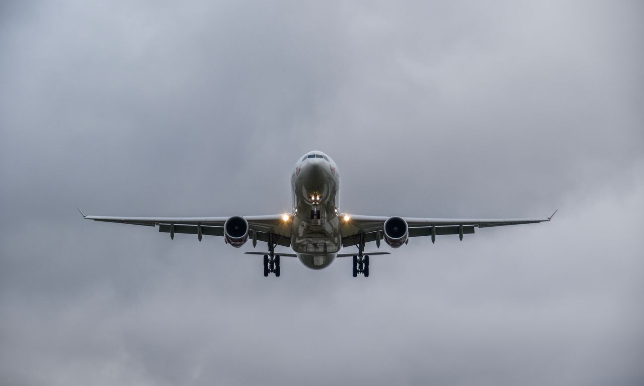 Planes reach near-record speeds due to intense Atlantic winds, outpace sound's velocity