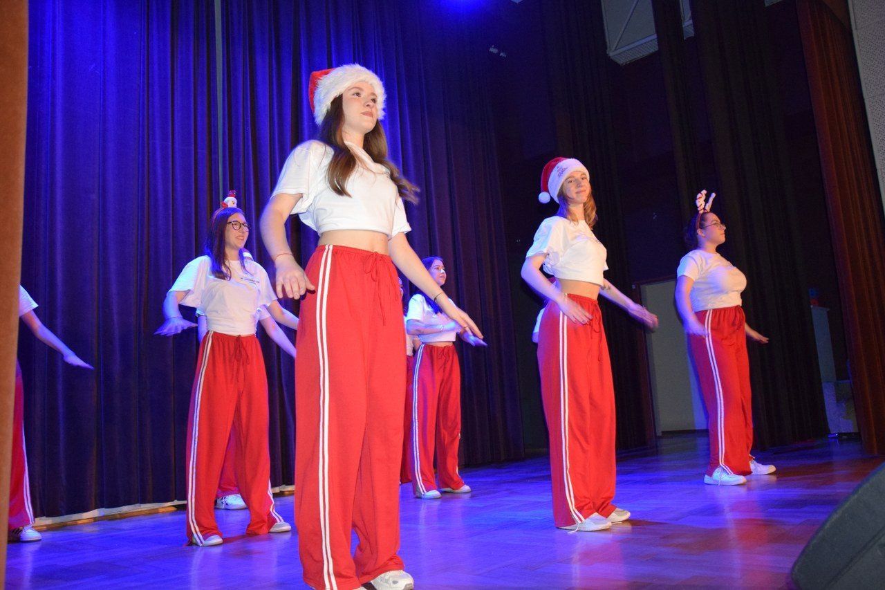 Mikołajki 2025 dla dzieci i młodzieży w Zduńskiej Woli Karsznicach