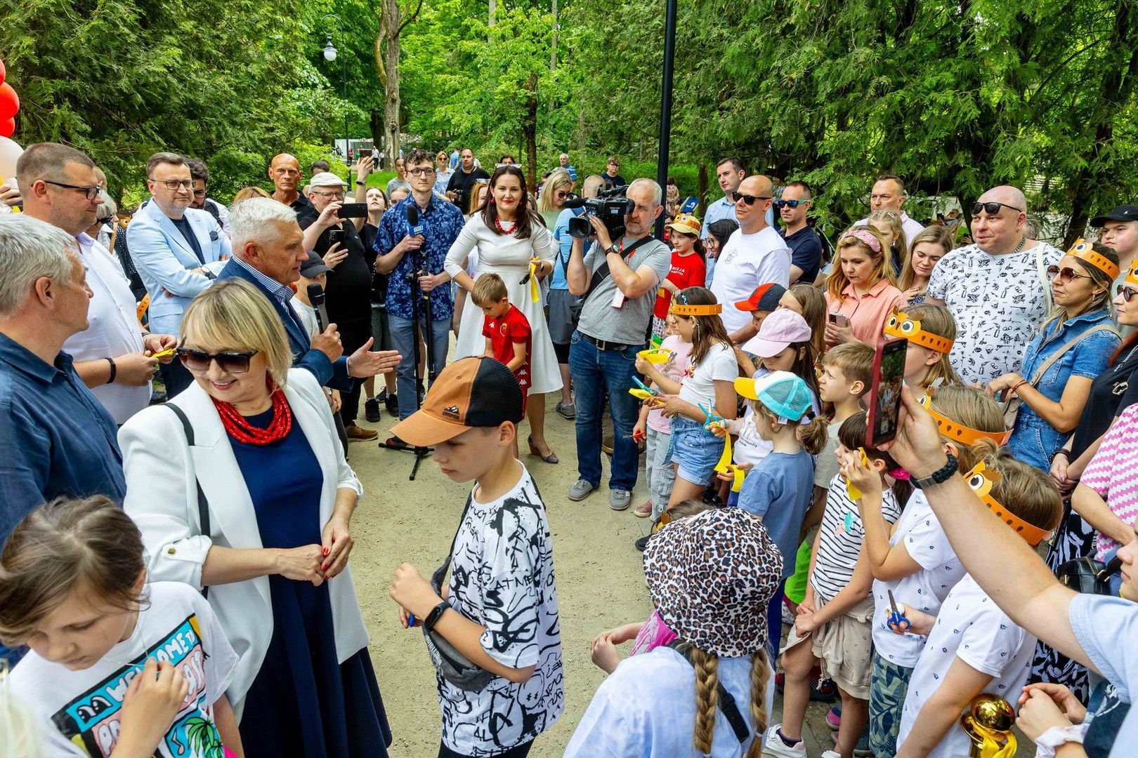Na otwarcie nowe miejsca do zabawy w najsłynniejszym białostockim parku przybyły tłumy dzieci z rodzicami
