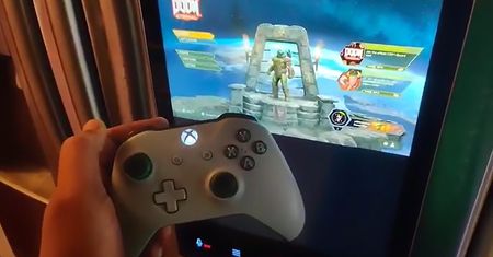 Doom Eternal odpalony na lodówce. Skończyły się żarty z AGD