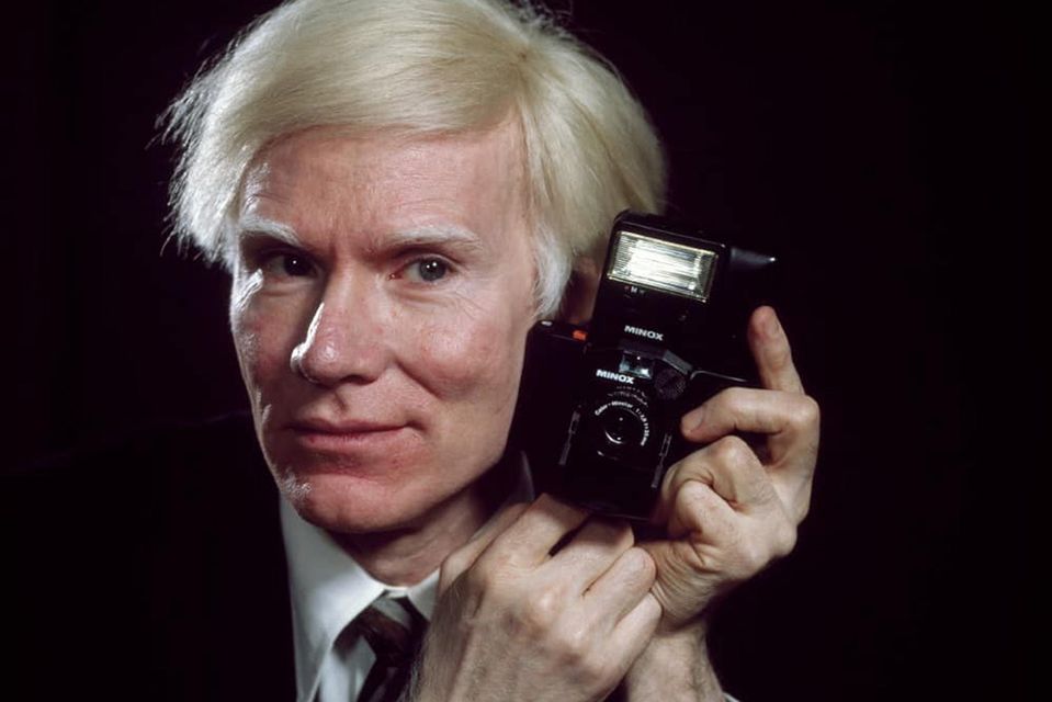 Fotografie dokumentujące 10 lat życia Andego Warhola dostępne w internecie 1