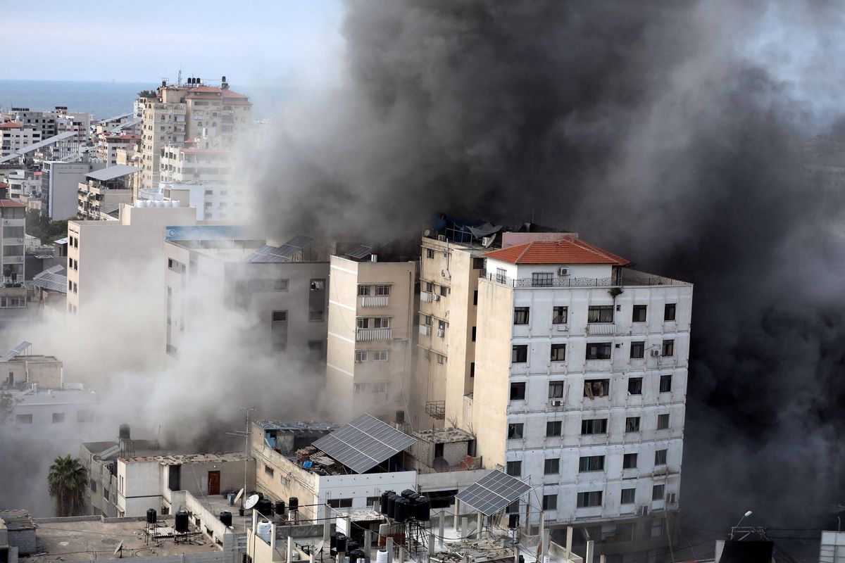 Izrael wciąż bombarduje cele w Strefie Gazy 