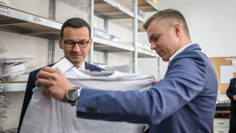 Premier Mateusz Morawiecki i Paweł Szopa, właściciel Red is Bad
