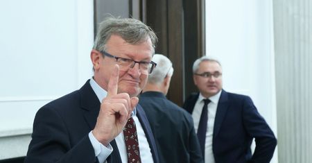 Podatki uderzają w kieszenie Polaków. Tadeusz Cymański: słabością państwa jest nierównomierna poprawa sytuacji