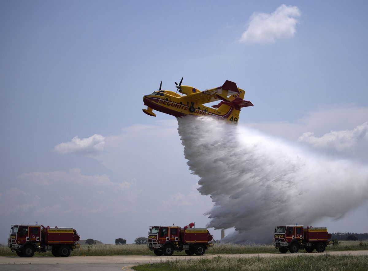 Francja zakupiła nowe samoloty do walki z pożarami