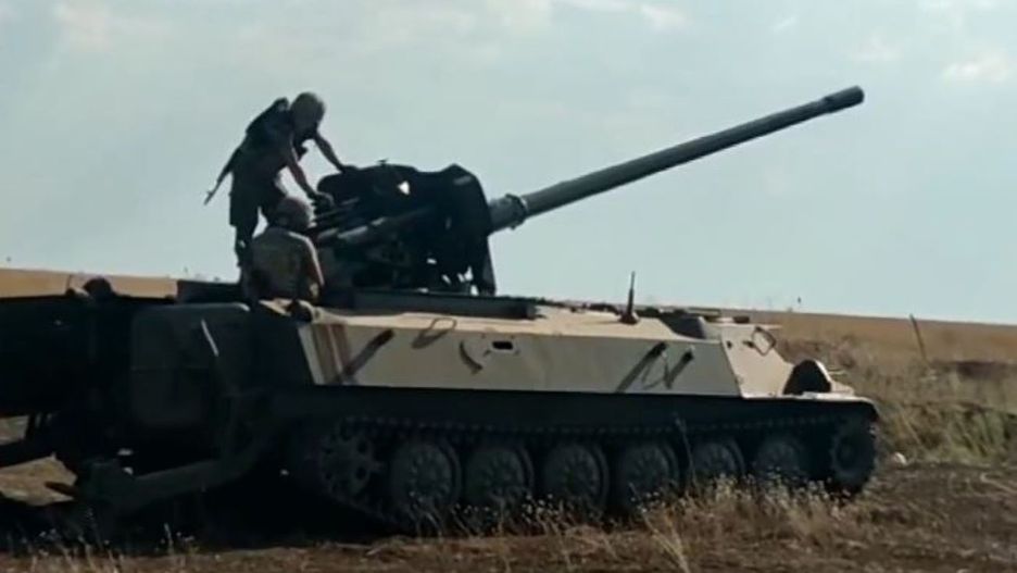 T-12 Rapira na podwoziu MT-LB