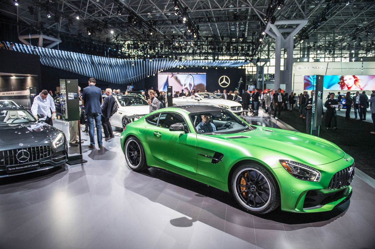 Mercedes AMG GT R