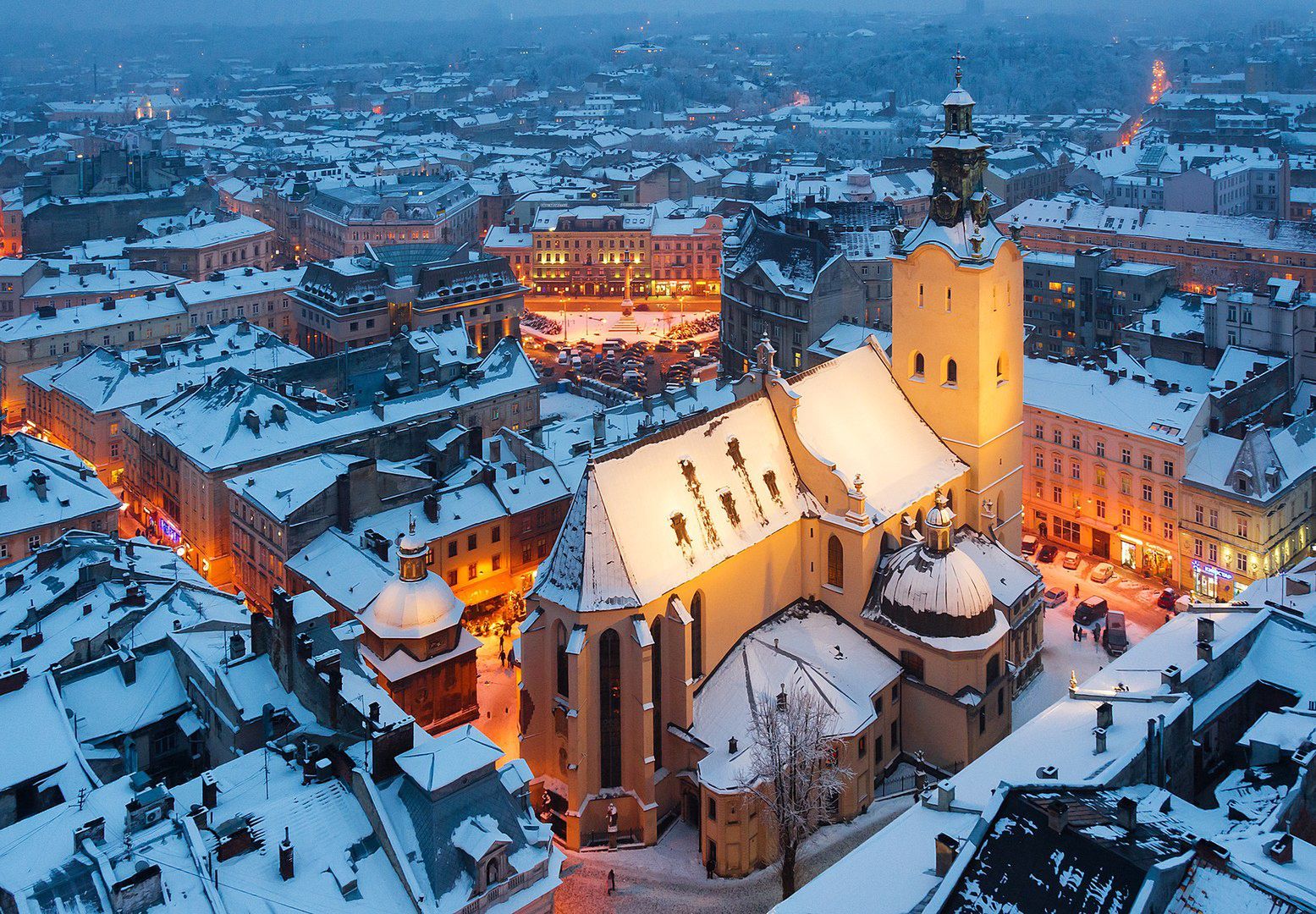 Katedra Łacińska we Lwowie, widok z wieży Ratusza