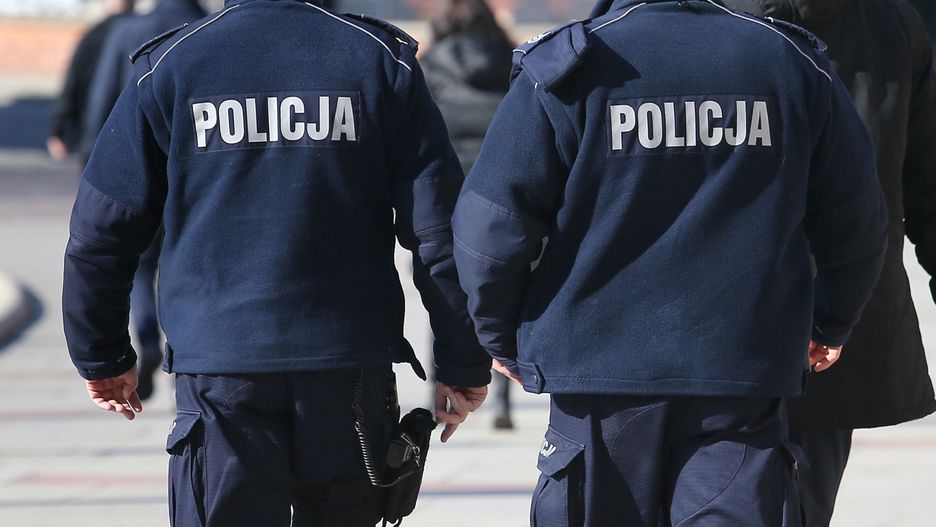 15-letnia podopieczna ośrodka opiekuńczego oskarżyła policjantów o molestowanie seksualne/ Zdjęcie ilustracyjne