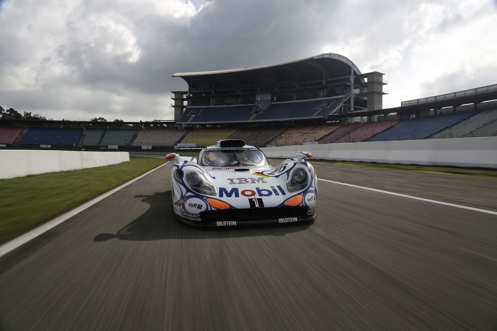 Porsche 911 GT1 - 1. i 2. miejsce w Le Mans w 1998
