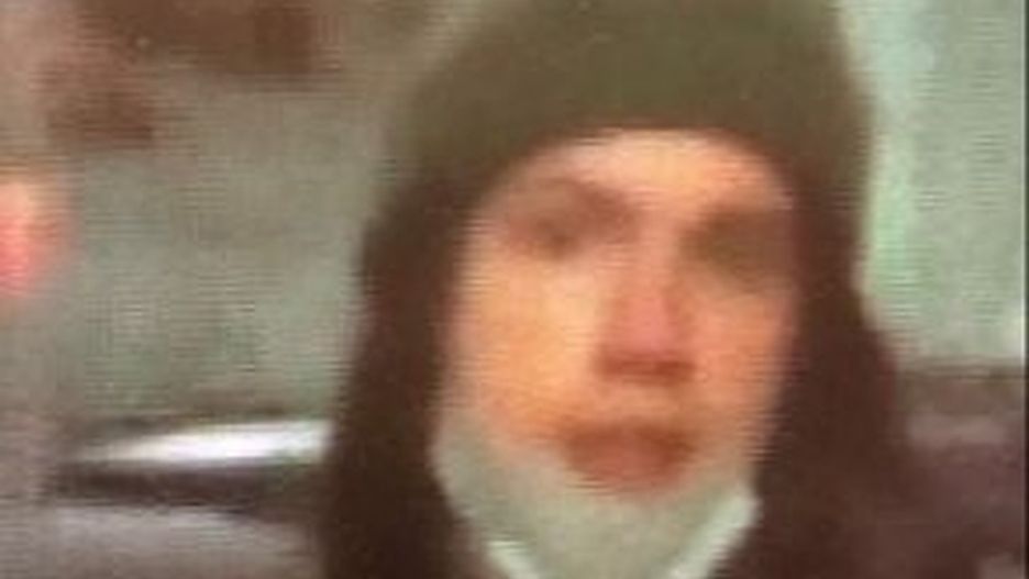 Warszawa. Policja publikuje wizerunek podejrzanych