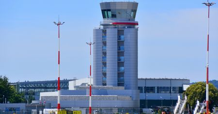 Pilot musiał zawracać. Potworna awantura w samolocie do Paryża
