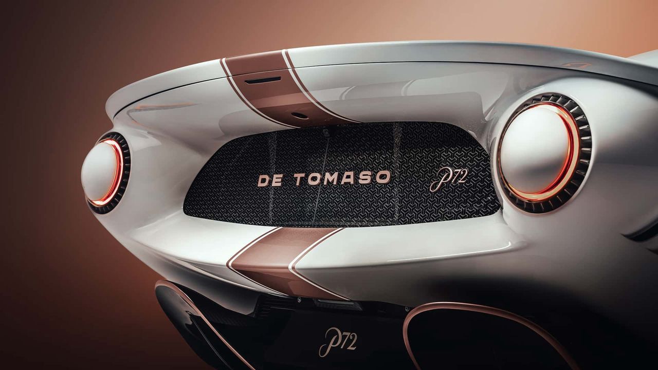 Wielki powrót De Tomaso. Dostawy jeszcze w tym roku