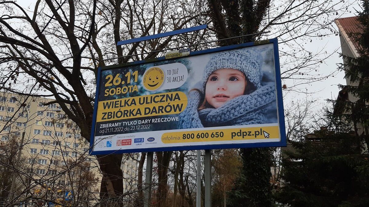 Wielka uliczna zbiórka darów - Pomóż Dzieciom Przetrwać Zimę 2022