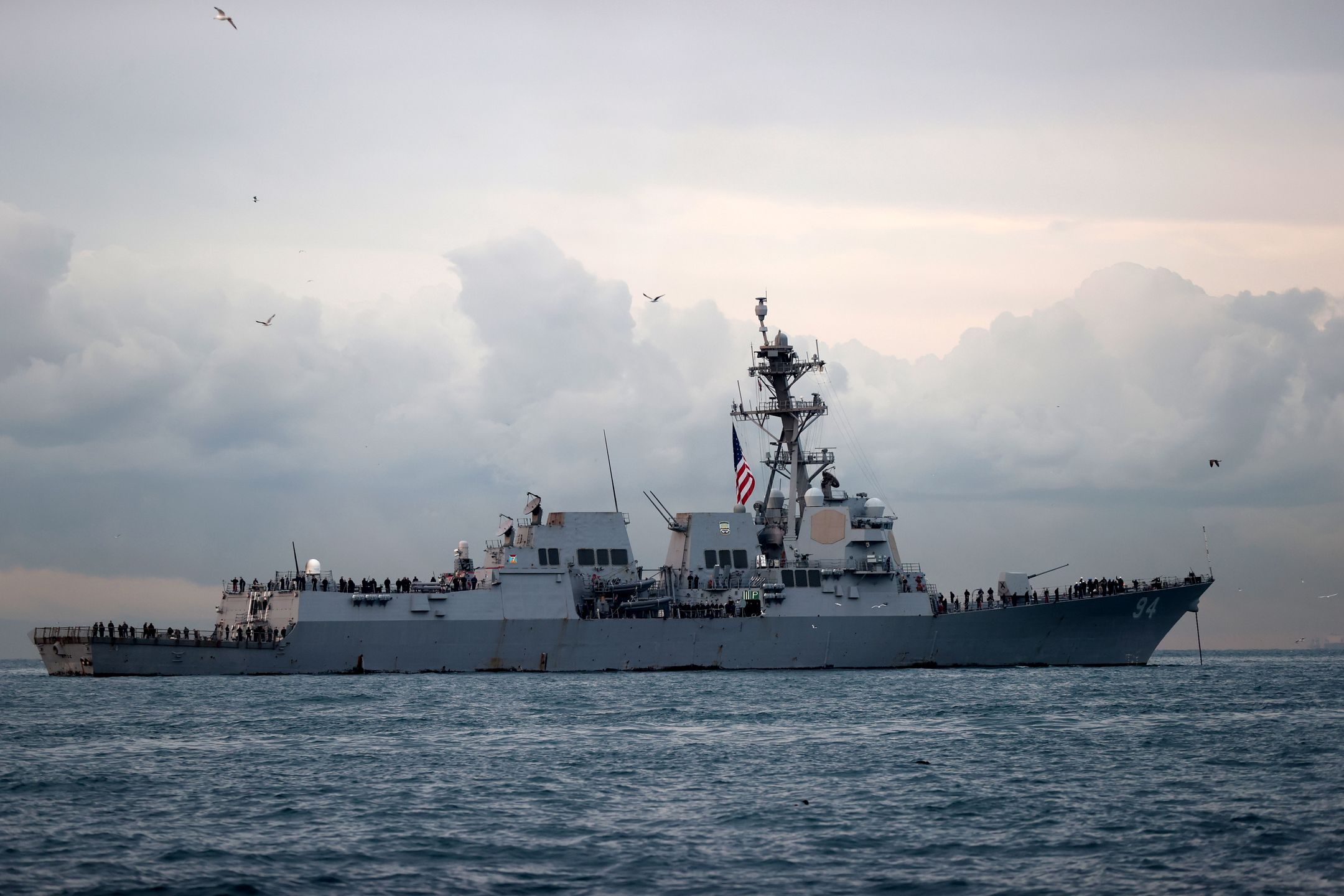 ISTANBUL, TURKIYE - FEBRUARY 03: USS Nitze (DDG-94), an Arleigh Burke-class destroyer of U.S. Navy, is anchored offshore Dolmabahce on February 03, 2023 in Istanbul, Turkiye. (Photo by Oguz Yeter/Anadolu Agency via Getty Images)