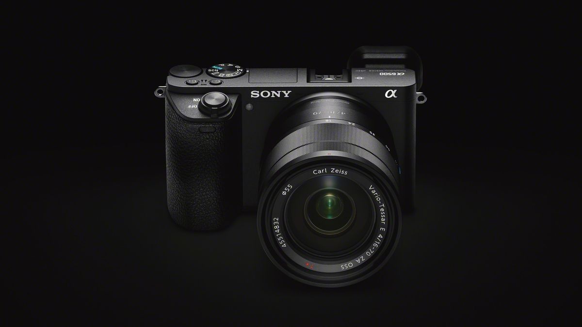Sony A6500 - flagowy bezlusterkowiec APS-C ze zmianami, na które czekaliśmy 1