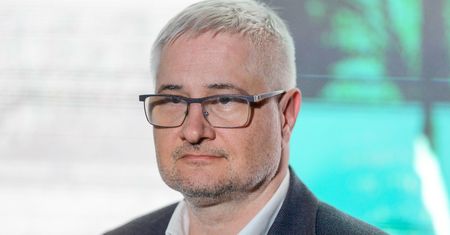 Co zrobić z pieniędzmi na wypadek wojny? Oto złote rady eksperta