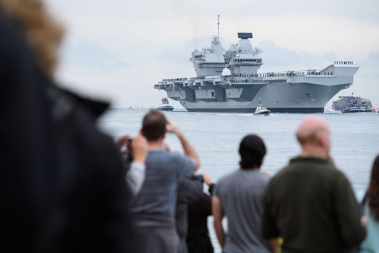Embarrassment. The British aircraft carrier will not deter Russia.