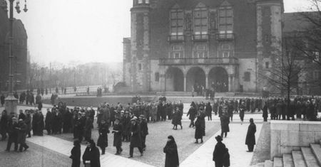 Mroczna twarz UAM. Antysemityzm i prześladowania to była codzienność