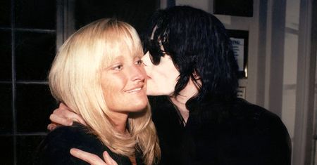 Debbie Rowe była żoną Michaela Jacksona i urodziła mu dwoje dzieci. Dziś trudno ją rozpoznać (FOTO)
