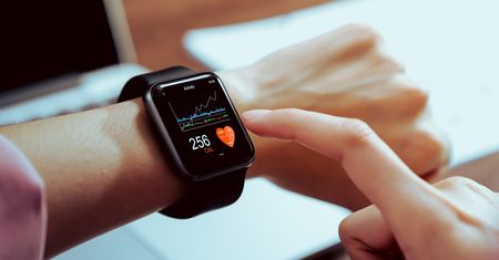 Aktywność pod kontrolą – 5 smartwatchy dla wymagających