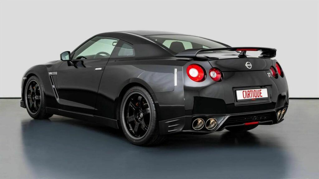 GT-R Sebastiana Vettela