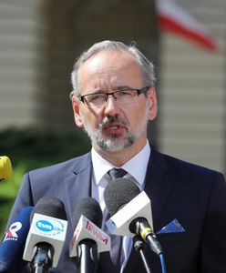 Koronawirus w Polsce. Minister zdrowia Adam Niedzielski o nowej strategii walki z SARS-CoV-2