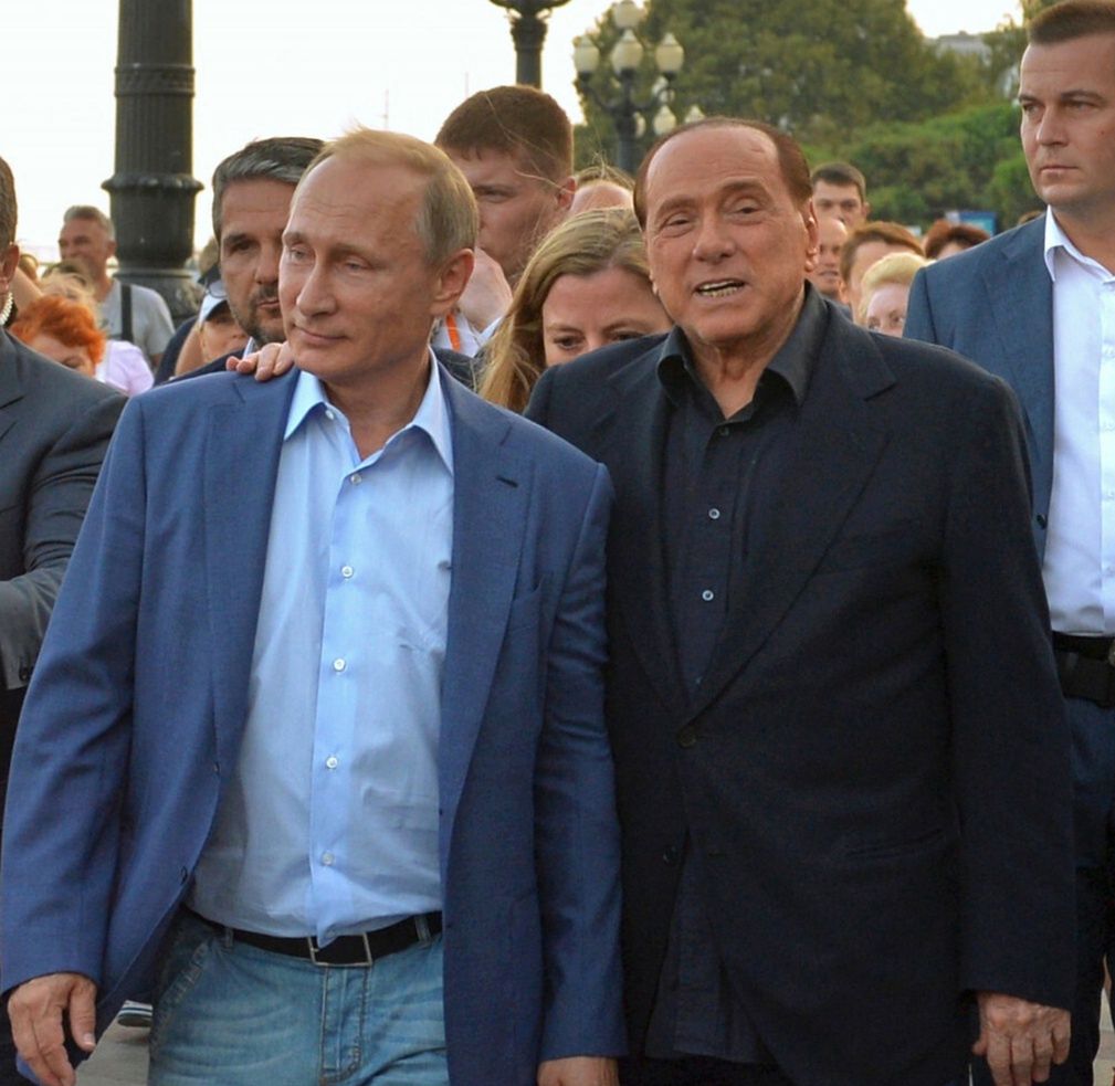 Władimir Putin i Silvio Berlusconi w Jałcie na Krymie w 2015 r.