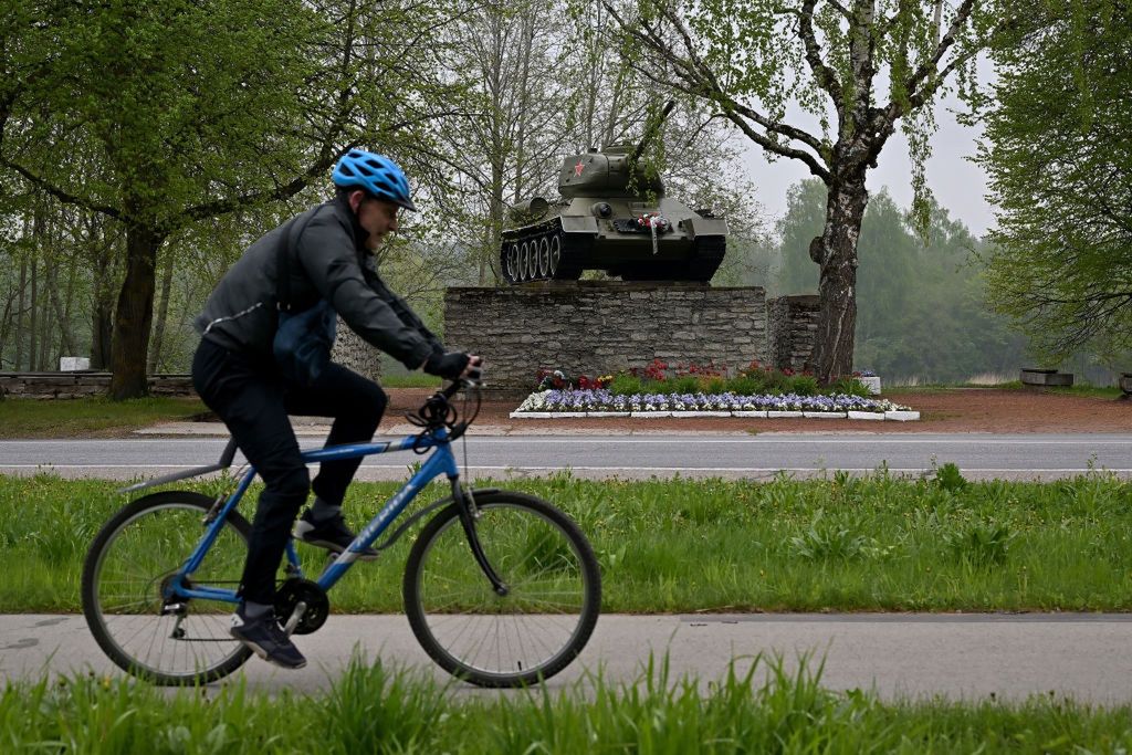Czołg upamiętniający wkroczenie Armii Czerwonej do Estonii w 1944 r.