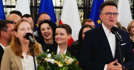 Będzie kolejna dymisja w rządzie? "Znów jest smród"
