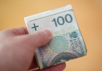 Ekspertka finansowa mówi, jak zarządzać pieniędzmi w czasie recesji. Oto 8 zasad