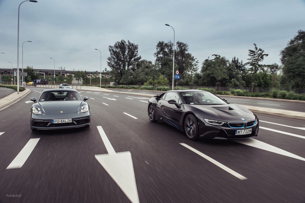 Porsche Cayman vs BMW i8: jaka jest przyszłość samochodów sportowych?