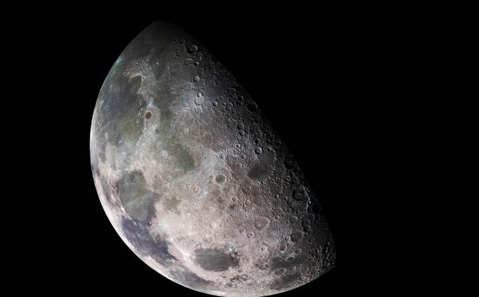Na Księżycu mogą istnieć nisze. Znane nam mikroorganizmy mogłyby tu przetrwać