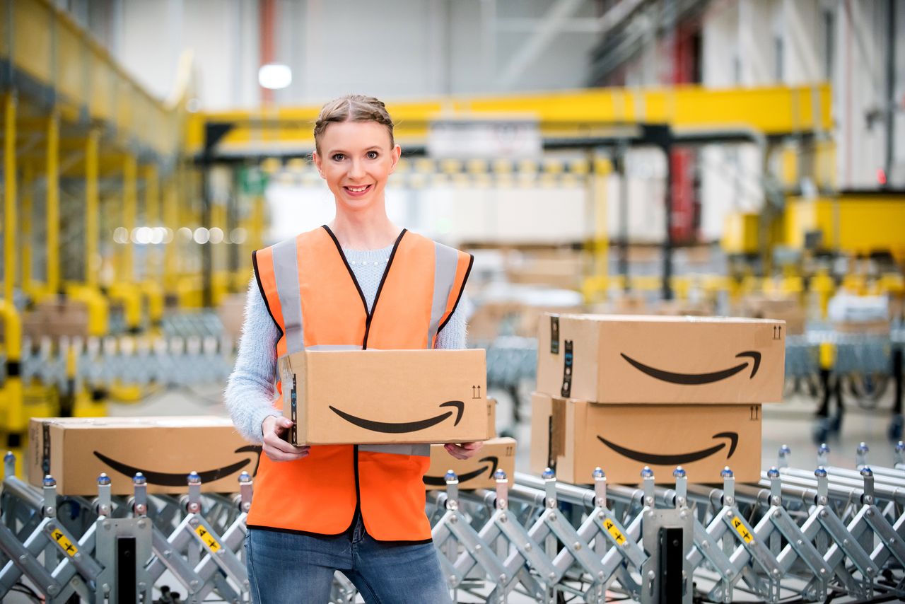 Amazon zatrudnia w Świebodzinie – sprawdź, co oferuje firma i aplikuj!  