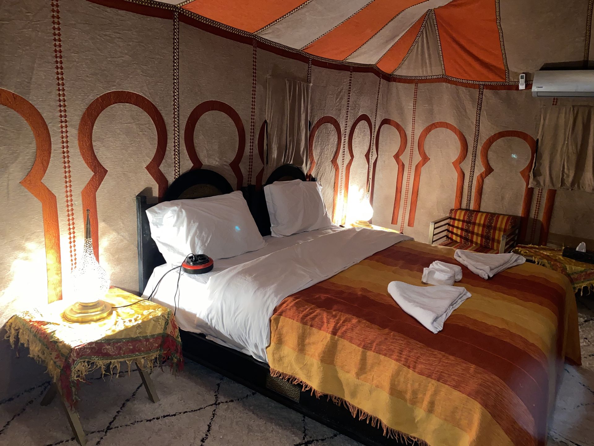 Wnętrza namiotów na glampingu robiły wrażenie
