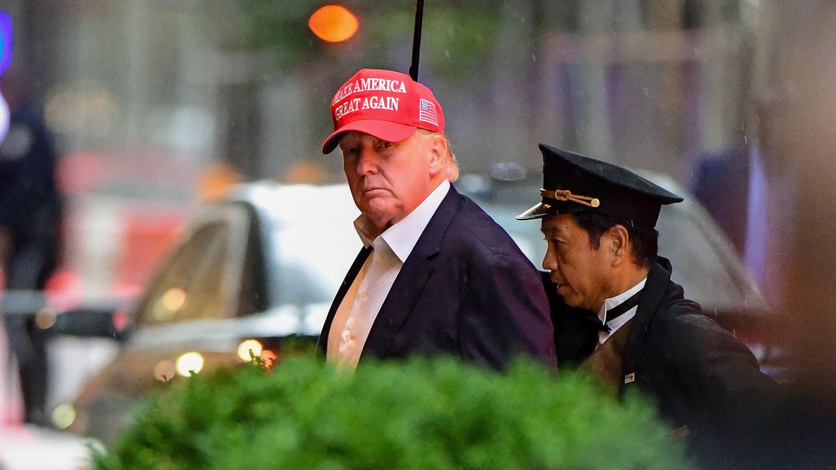 Donald Trump nie może być zadowolony z pierwszego dnia istnienia jego platformy społecznościowej