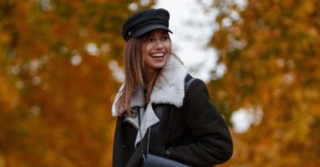 Te kurtki damskie będziemy nosić jesienią na okrągło! Top 4 modele na ten sezon, które upolujesz w sieciówkach