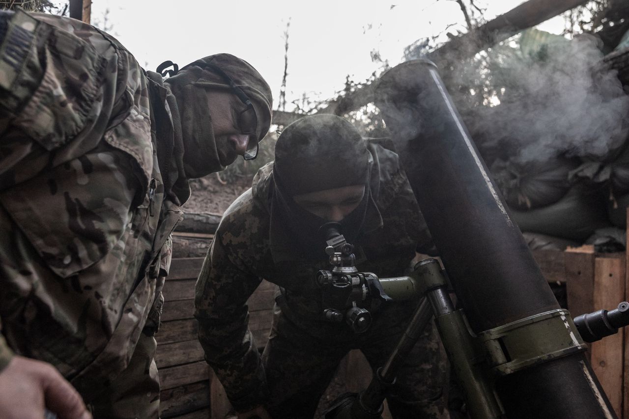 The Ukrainian army is starting to run out of ammunition.