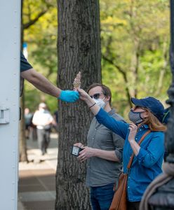 Koronawirus uderza w lodziarnie. Nadchodzi "najtrudniejszy sezon w historii"