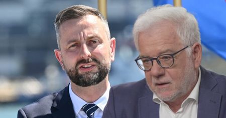 "Ogromny błąd". Czaputowicz wprost o słowach szefa MON