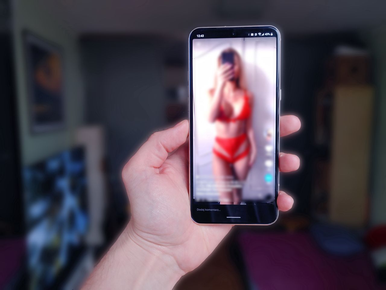 TikTok otwiera biuro w Polsce. "Filmy nawiązujące do erotyki są zakazane"