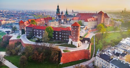 Klątwy władców. Zgony wśród badaczy egipskich grobowców i krypt na Wawelu