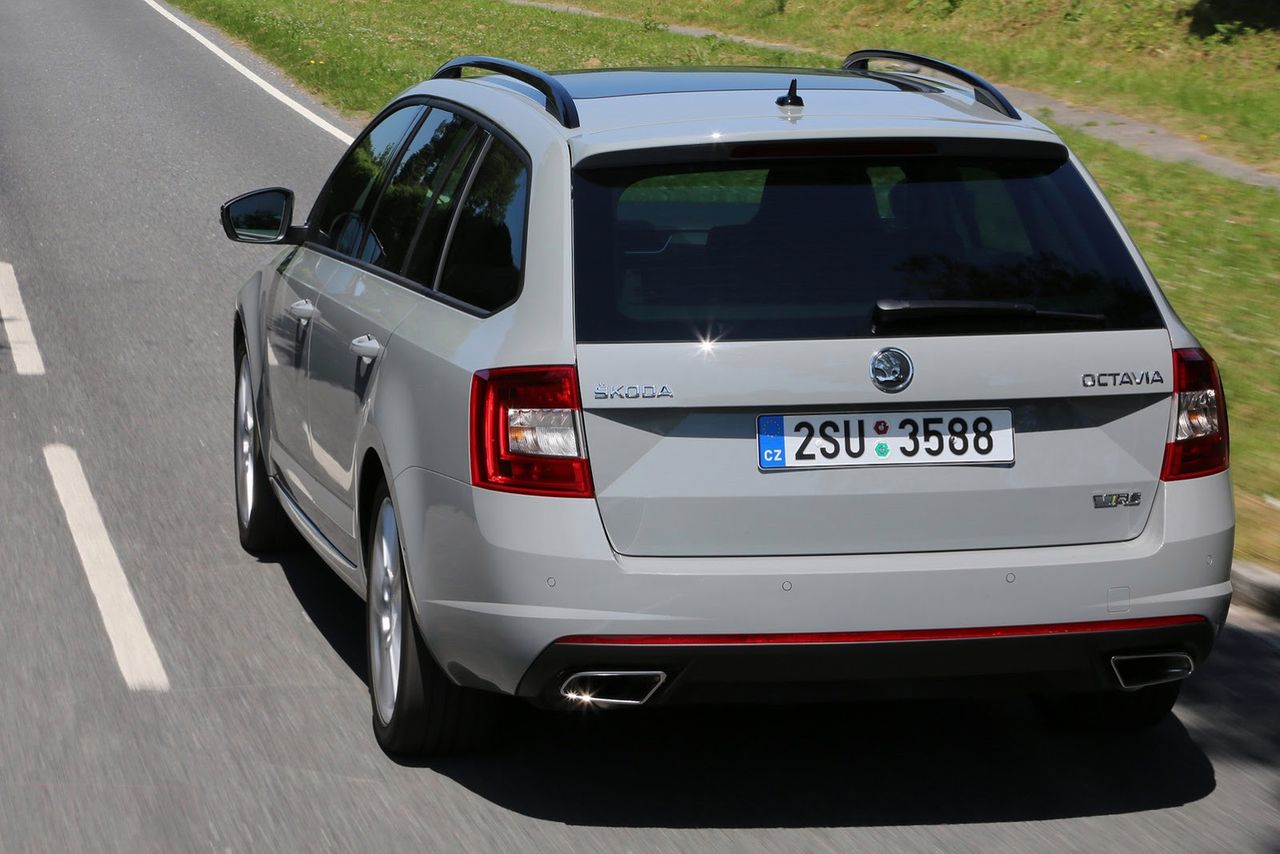 2014 Skoda Octavia RS (28)