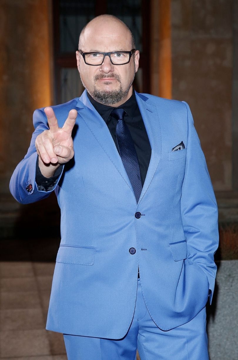 Piotr Gąsowski opowiada "błyskotliwy" żart o okresie. Wyszło zabawnie?