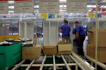 Zwolnienia grupowe pod Wrocławiem. Gigant chce ściąć 182 etaty