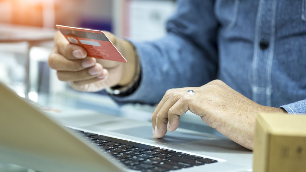 Sprawdziliśmy, kiedy banki księgują przelewy w Święta