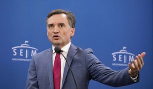 "Bezprawne działanie". Prezes TK pisze do szefa policji w obronie Ziobry