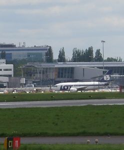 Wypadek na lotnisku Chopina. Dwie osoby ranne