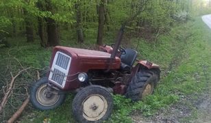 "Przejechał mnie własny traktor". Młody rolnik zadzwonił na 112