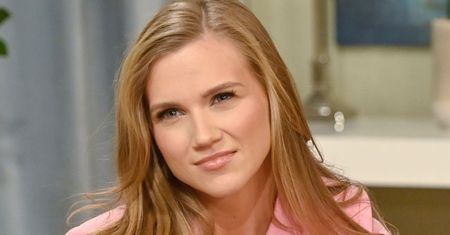 Agnieszka Kaczorowska publikuje zdjęcie z córkami i oświadcza: "ZNIKAM na kilka dni"